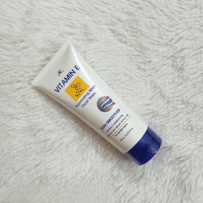 Vitamin E Rejuvenating Whip Facial Wash