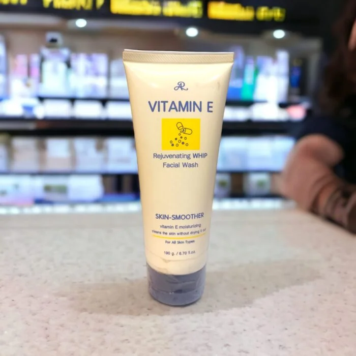 Vitamin E Rejuvenating Whip Facial Wash