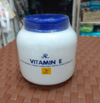 AR Vitamin E Moisturizing Cream
