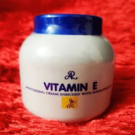 AR Vitamin E Moisturizing Cream