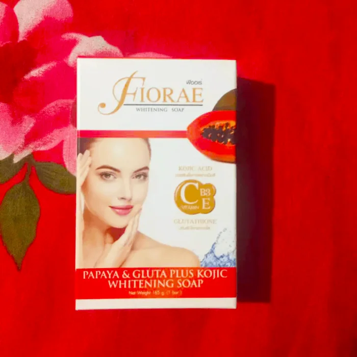 Fiorae Whitening Papaya Soap