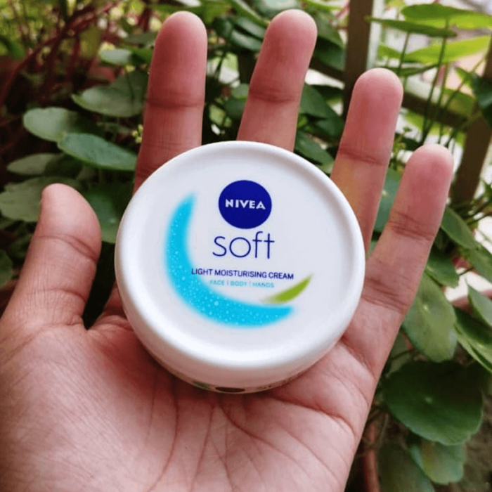 Nivea Soft Light Moisturising Cream