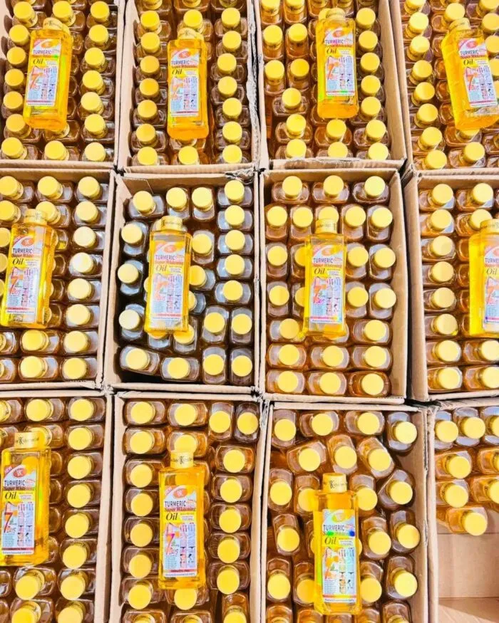 VSC Turmeric Super Whitening Oil